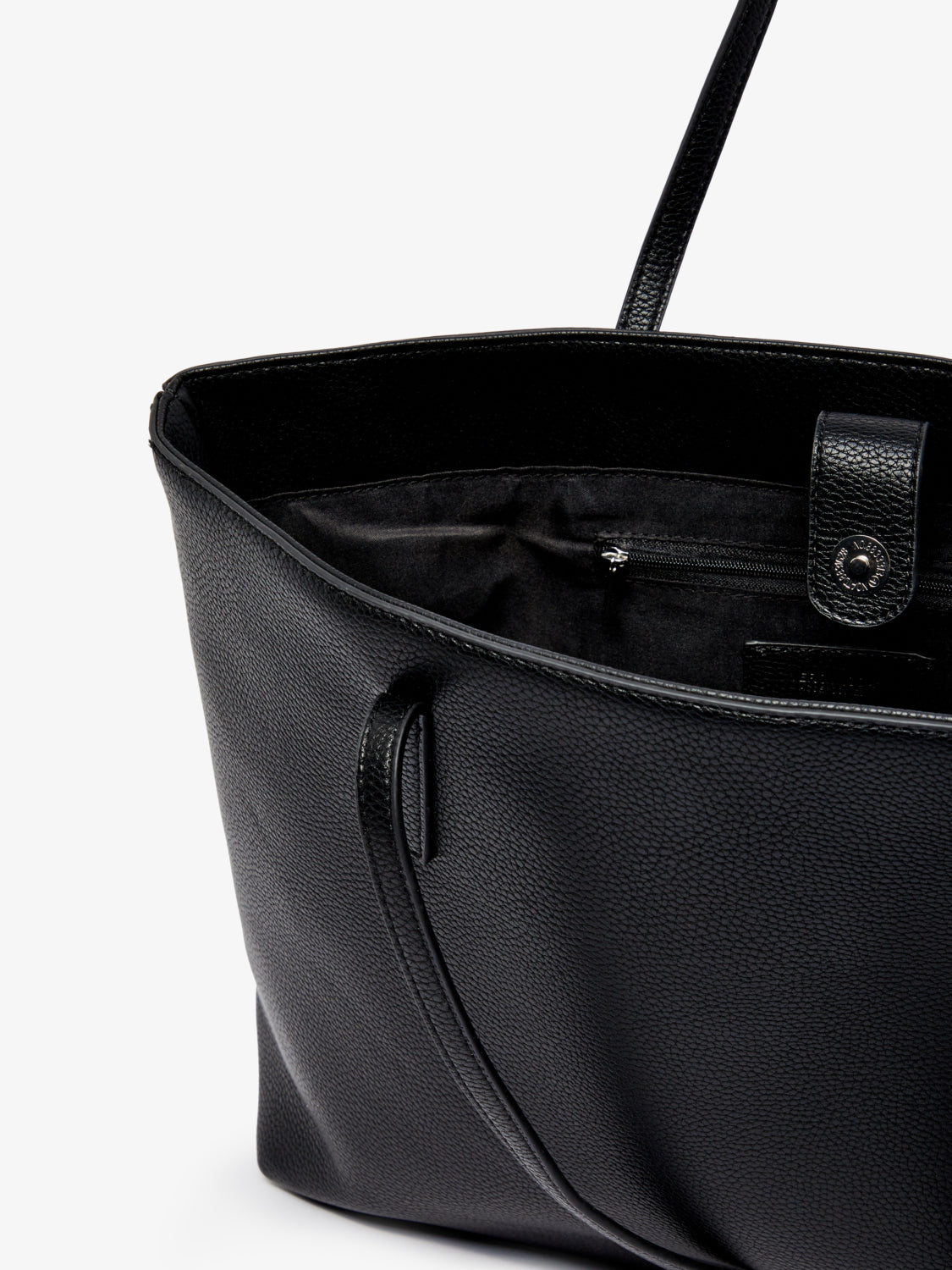 VMASTA Handbag - Black